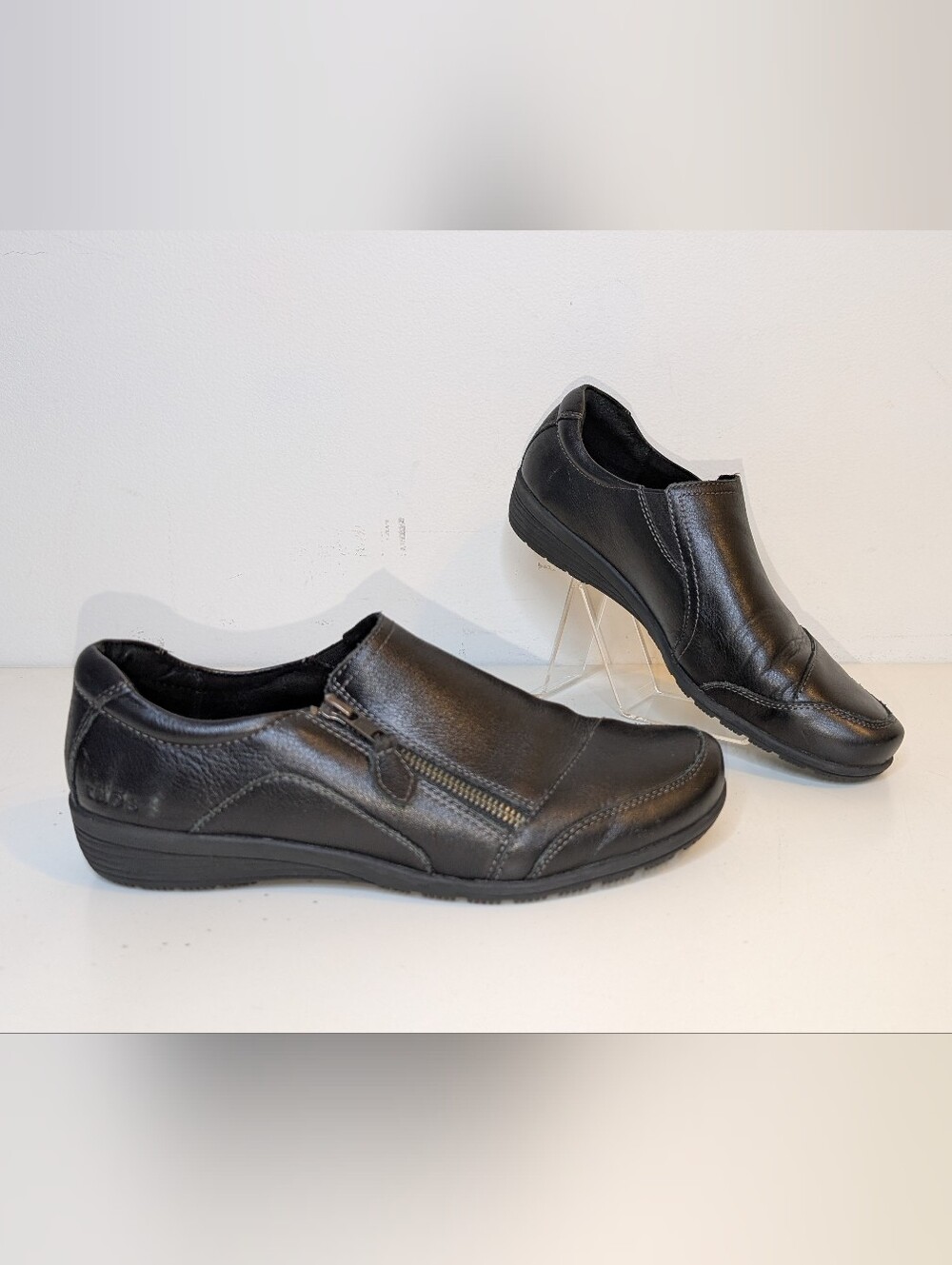 Taos Leather Comfort Shoes 19206 Women's Size 9 Slip On Black Loafers